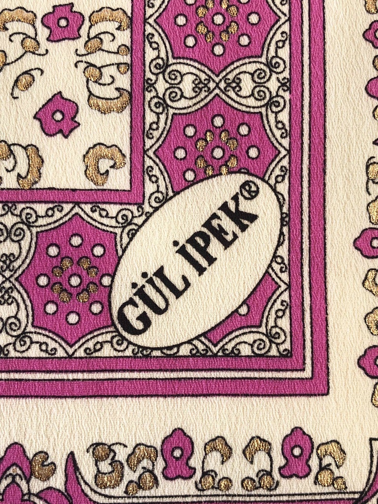 ウイグルのスカーフで仕立てた三角バッグ(ピンク系②)