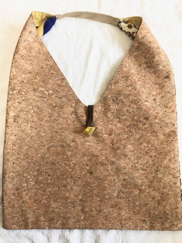 ウイグルのスカーフで仕立てた三角バッグ(青系②)