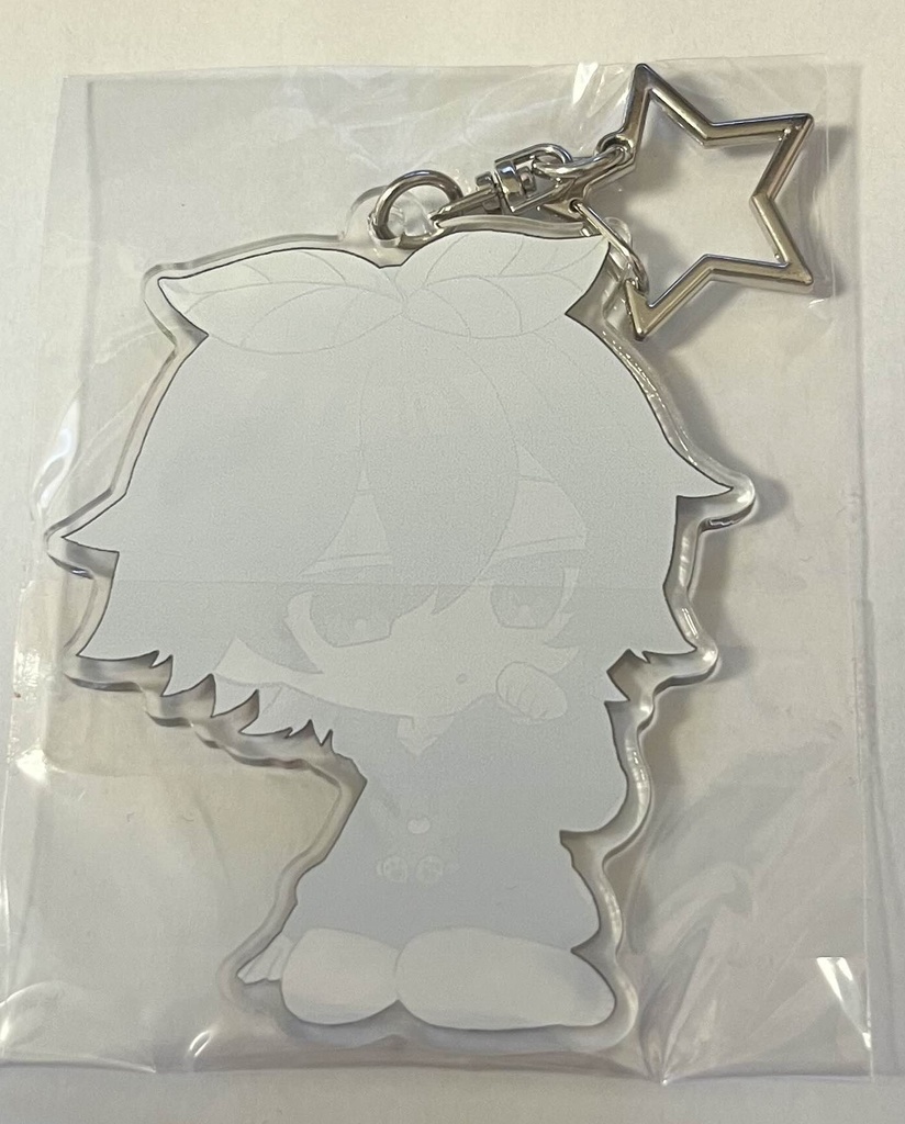 クマパーカーアクキー