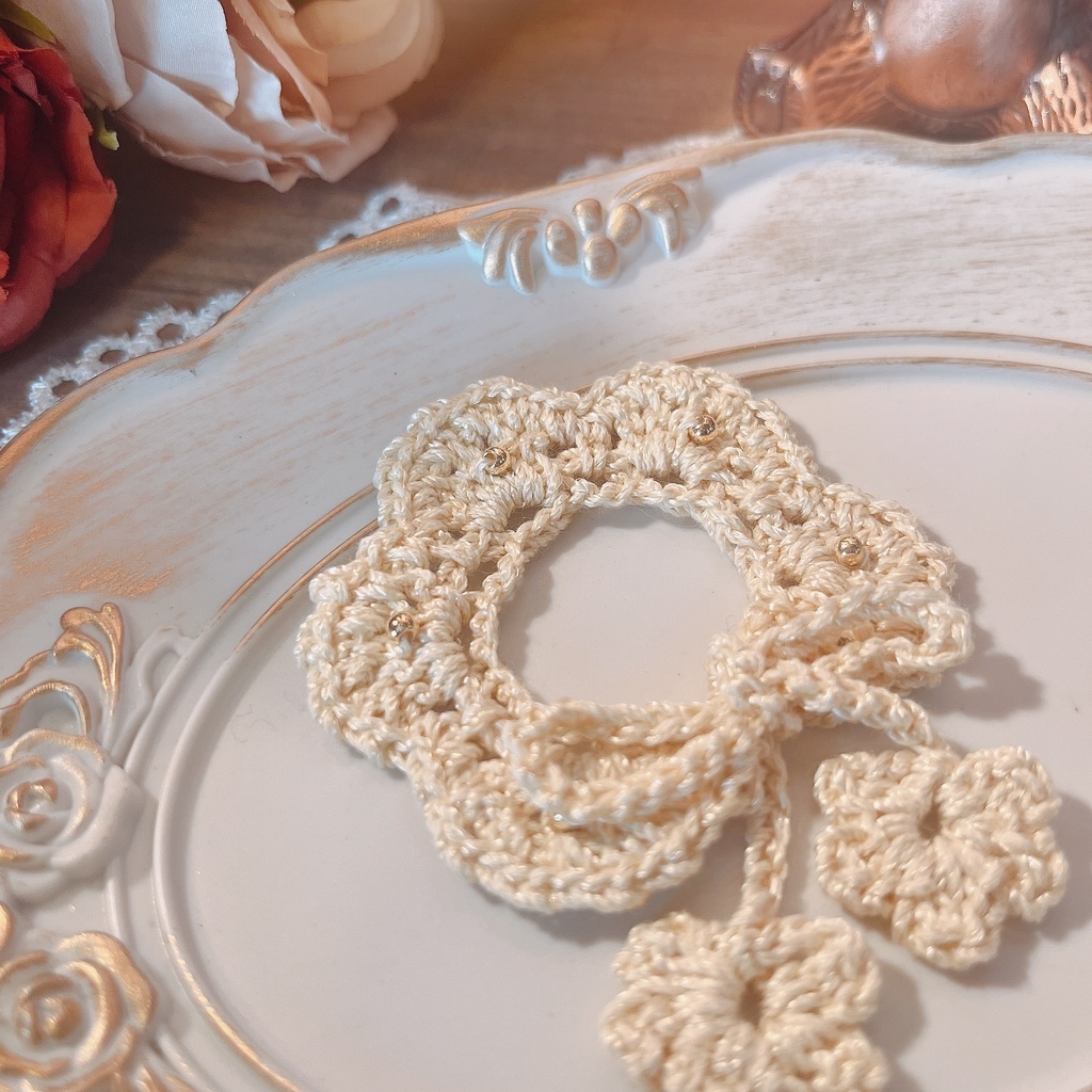 レースとお花のつけ襟