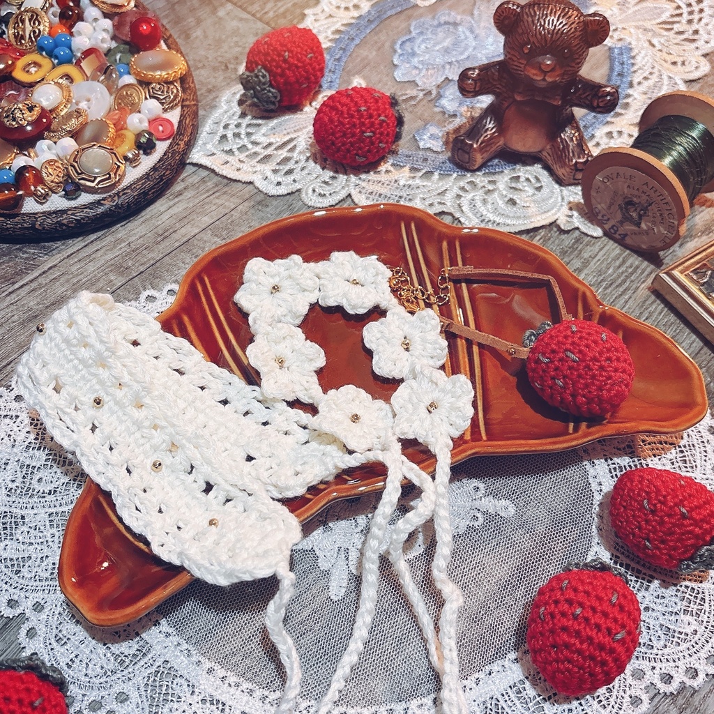 petit four (spring)