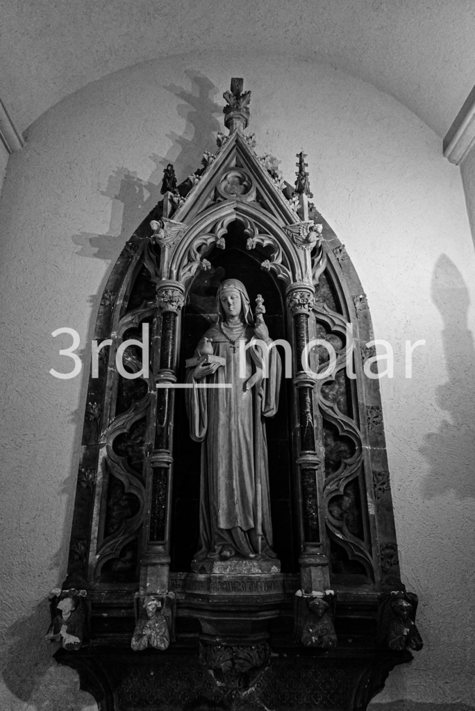 Sacred Sanctuary 02 – 像と祈りの余韻(3枚セット)