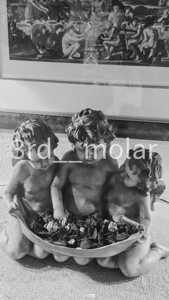 Sacred Sanctuary 02 – 像と祈りの余韻(3枚セット)