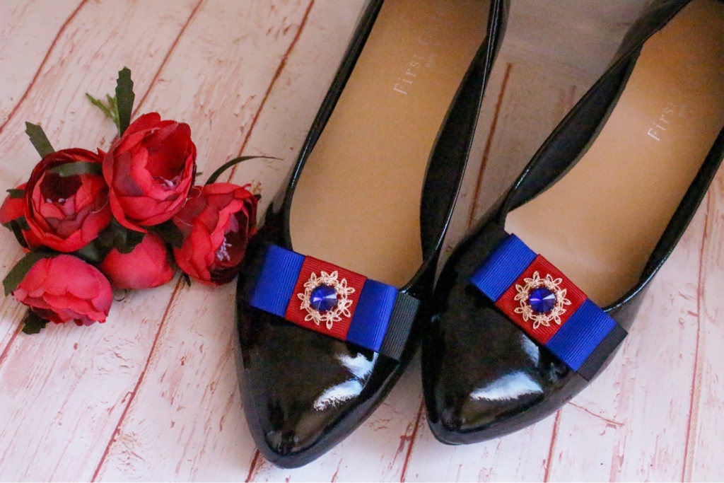 ツイステッドワンダーランドオクタヴィネル寮ポムフィオーレ寮モチーフシューズクリップ