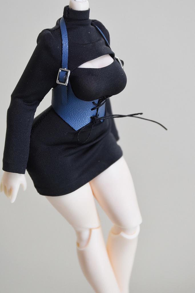 1/12 1/10 1/8 胸元カットアウト ボディコンミニワンピース