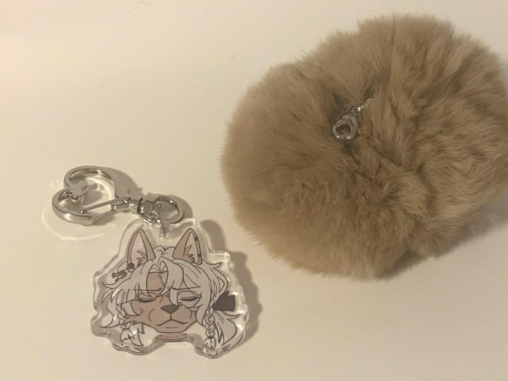 ふわふわケモ執事アクキー