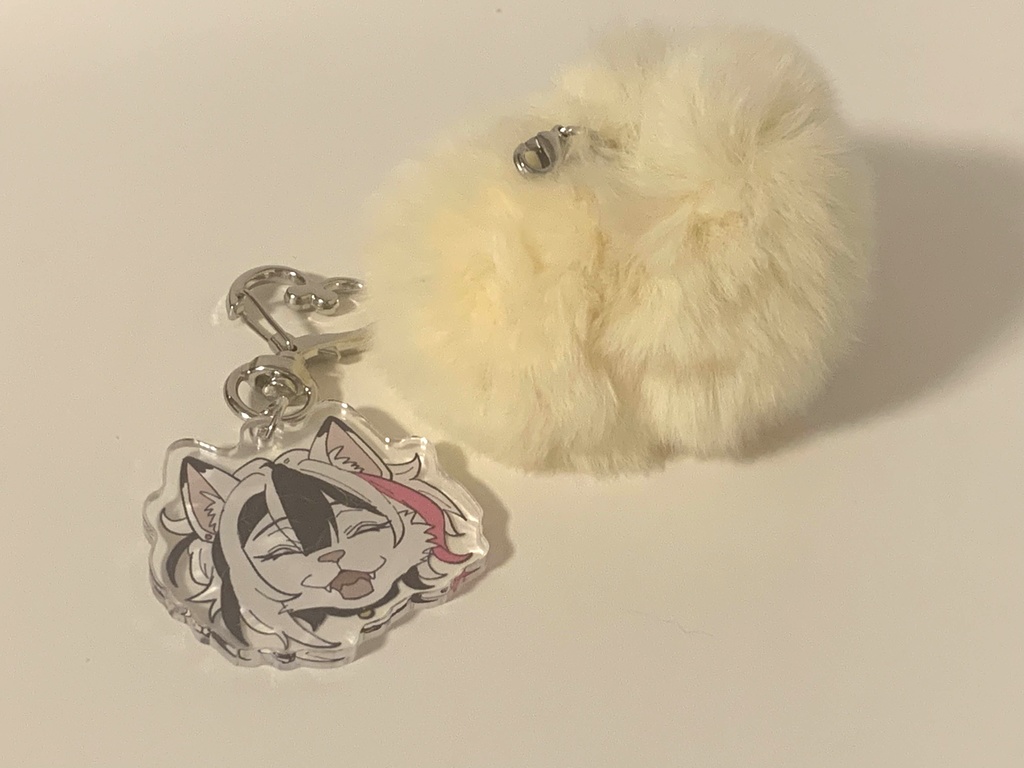 ふわふわケモ執事アクキー