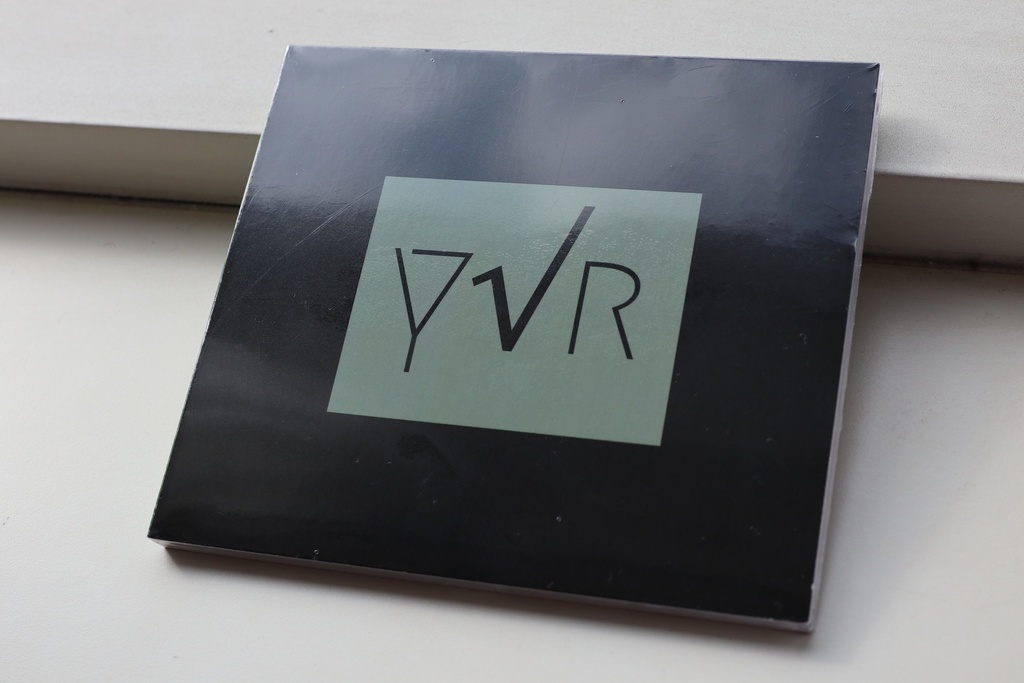 y√r 1st Album 『y√r =1』限定100枚