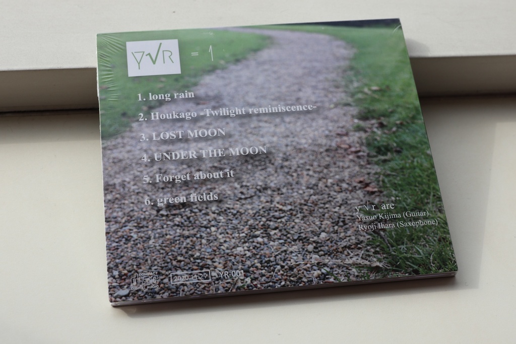 y√r 1st Album 『y√r =1』限定100枚