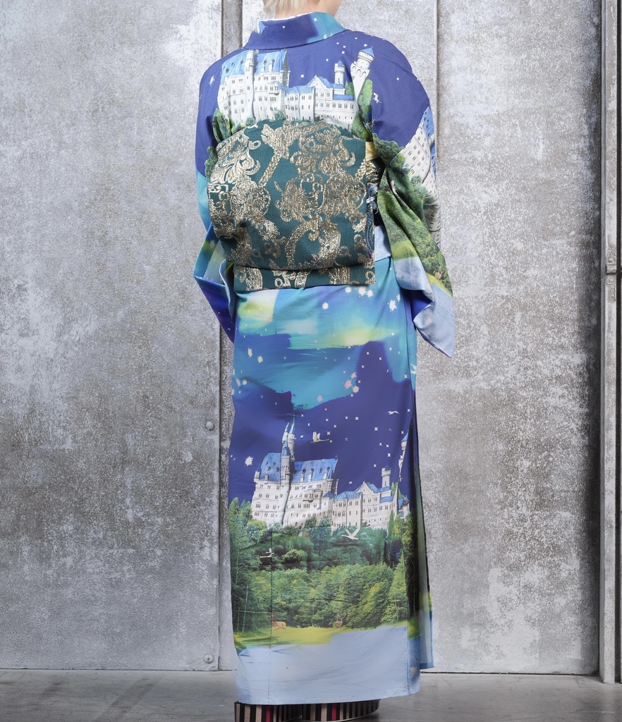 【即納品】オーロラの夜空と湖畔のお城着物【原宿ドールズ】