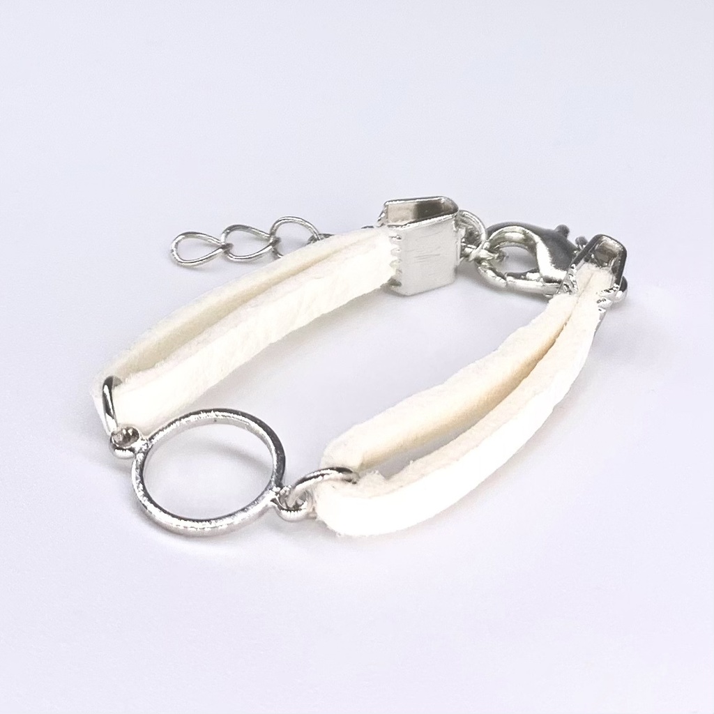 シンプルチョーカー