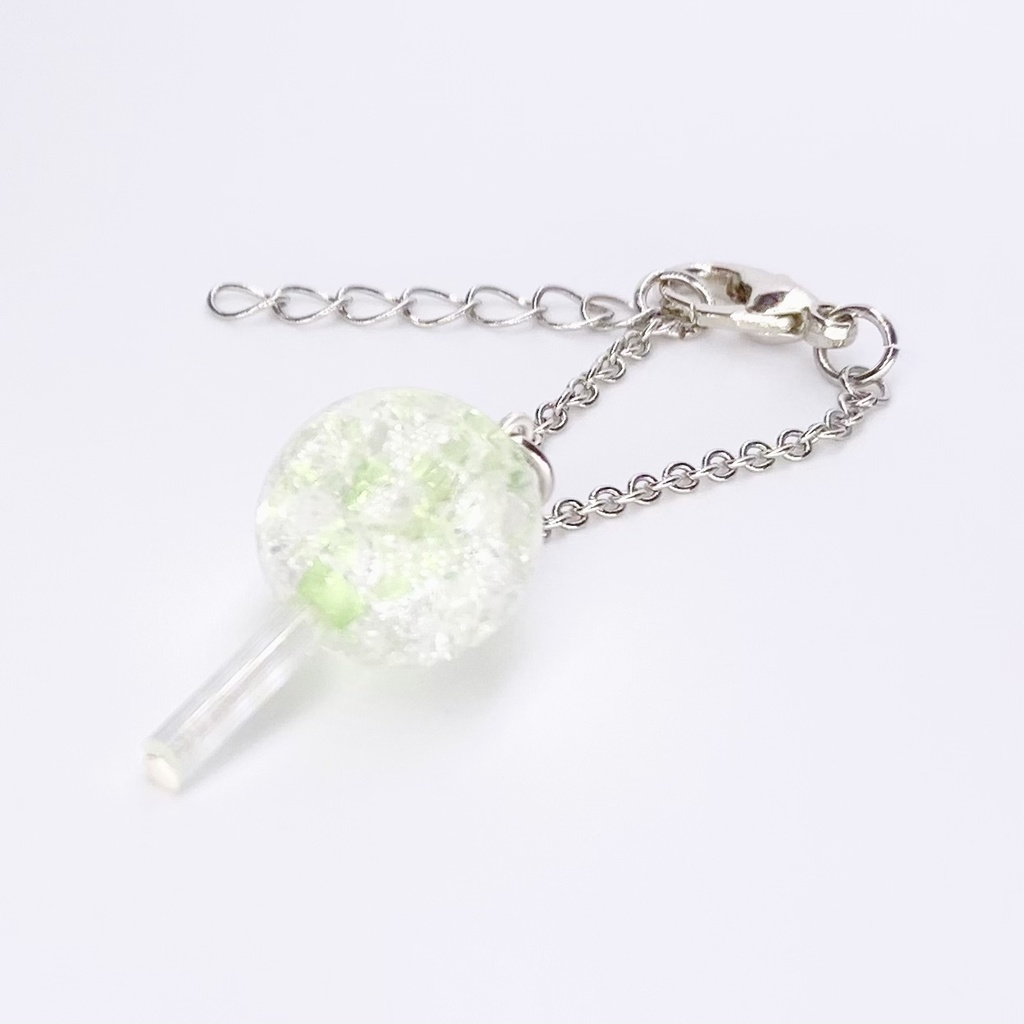 クリアキャンディネックレス