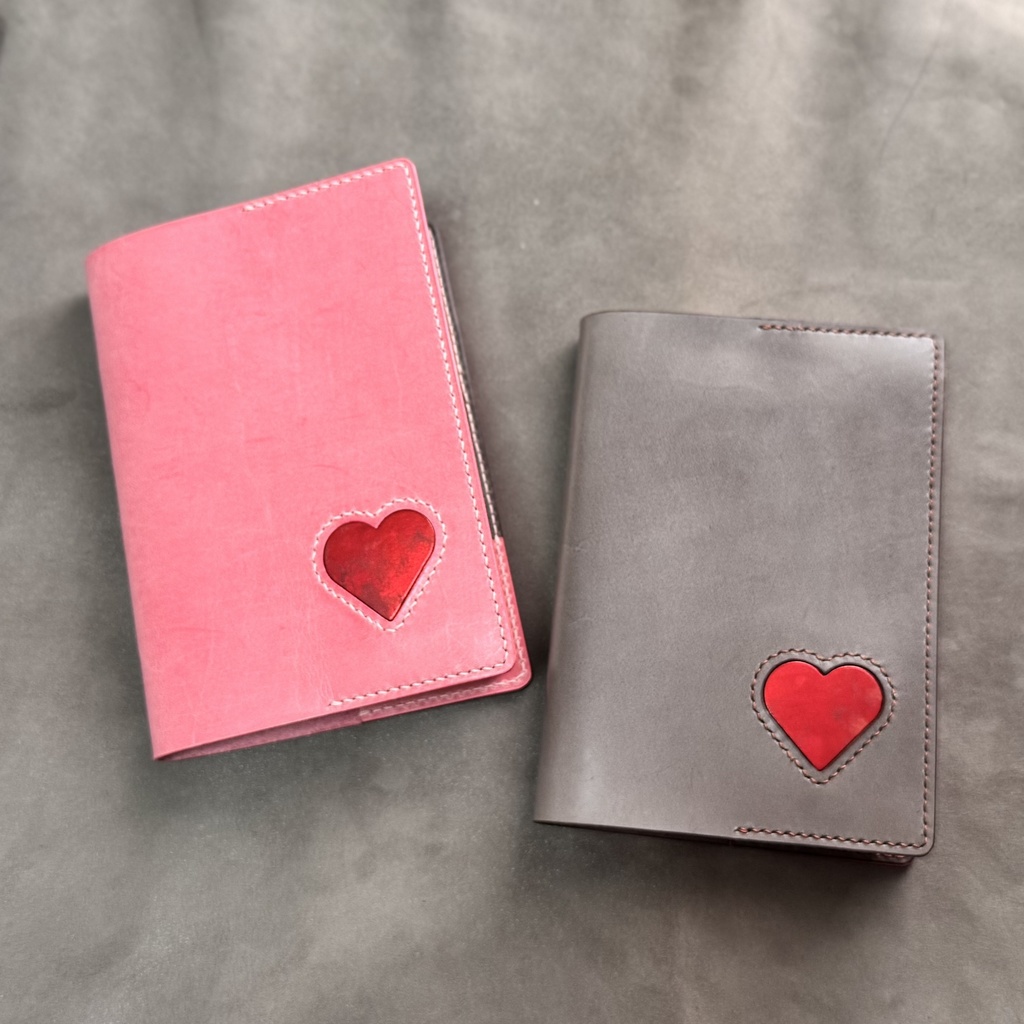 キラキラハートのブックカバー(文庫本サイズ)