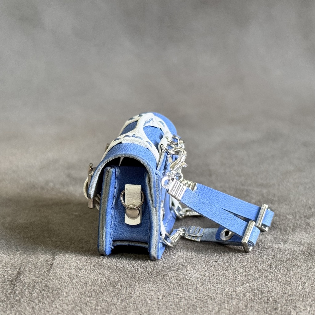 革本と旅するサッチェル~夏の空色ver.~