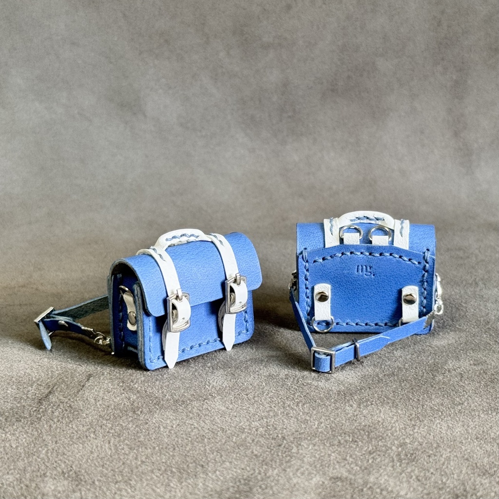 革本と旅するサッチェル~夏の空色ver.~