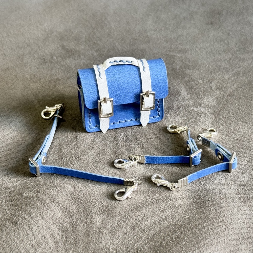 革本と旅するサッチェル~夏の空色ver.~