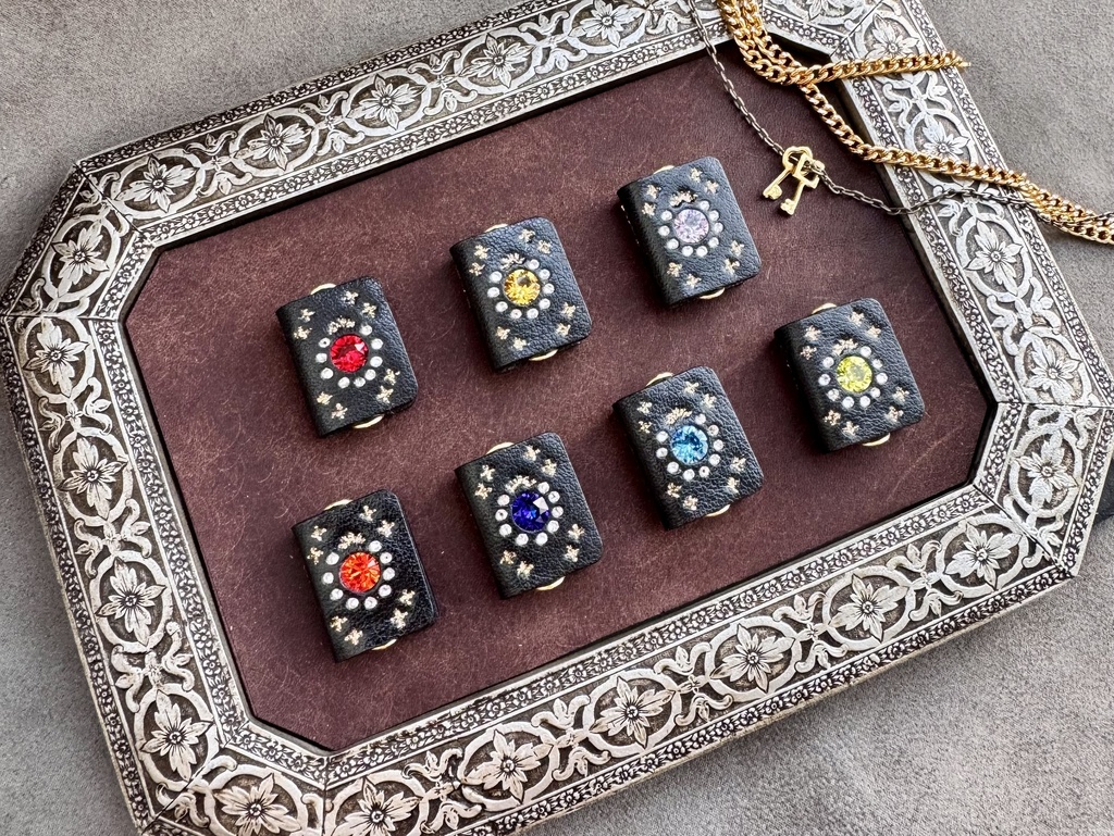 ジュエル革本バッグ