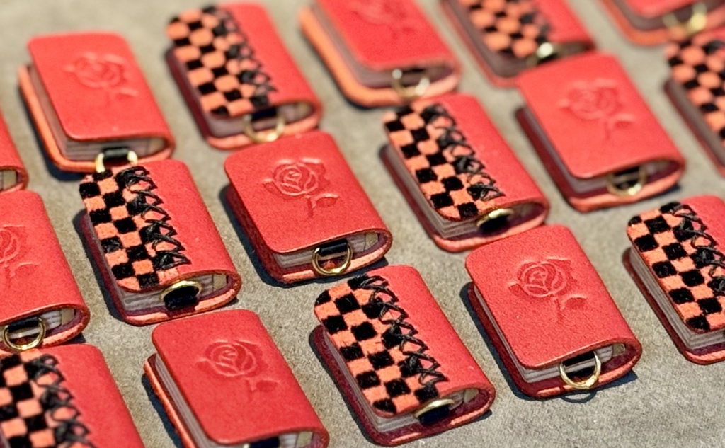 【革本バッグ】THE STORY OF THE ROSE🌹