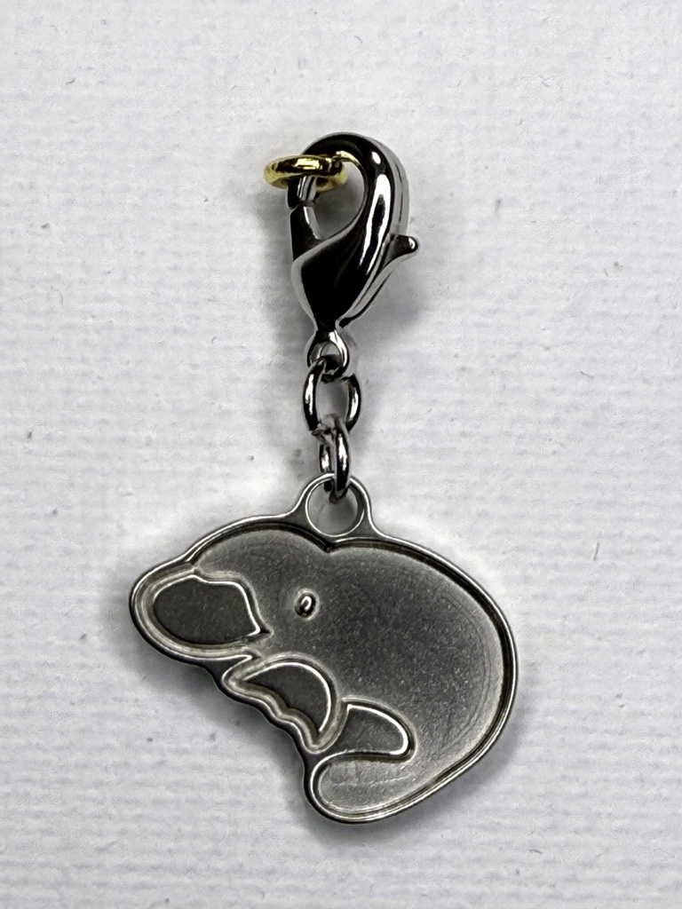 メタルチャーム