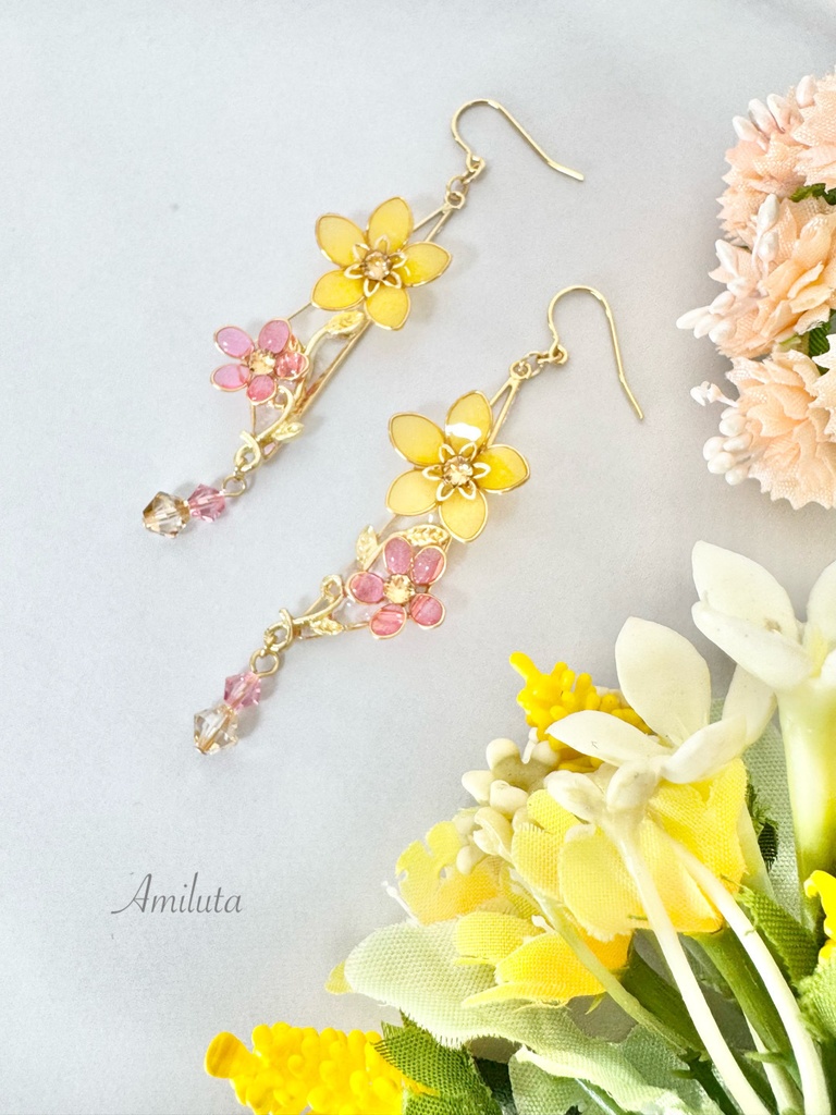 お花畑の逢瀬　耳飾り