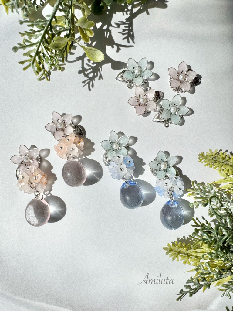 小さな花束の耳飾り