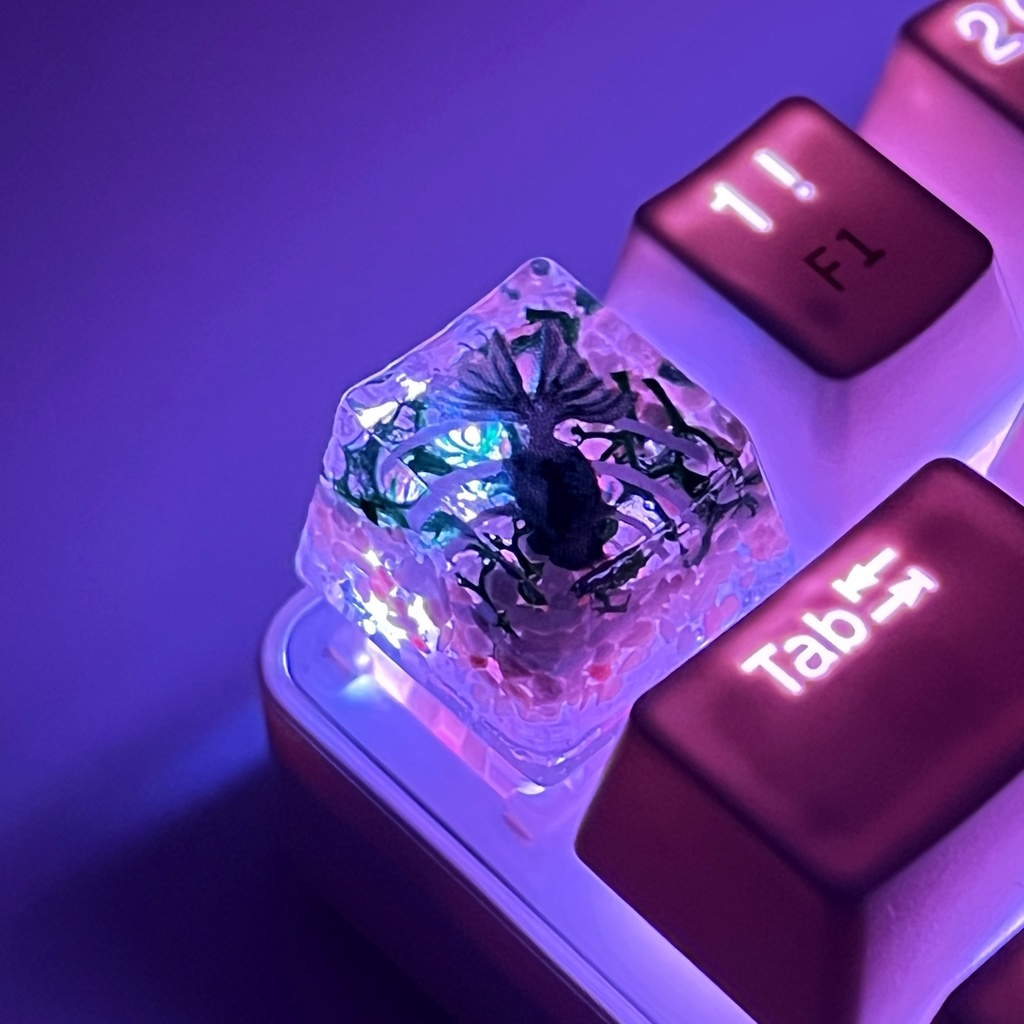 【キーキャップ】黒金魚と水草