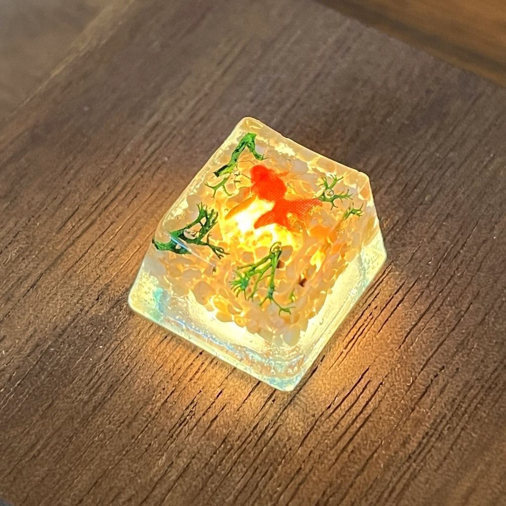 【キーキャップ】赤金魚と水草