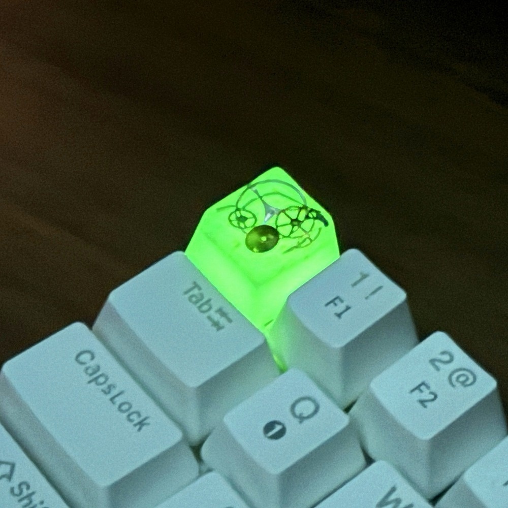 【キーキャップ】スチームパンク(白・蓄光)