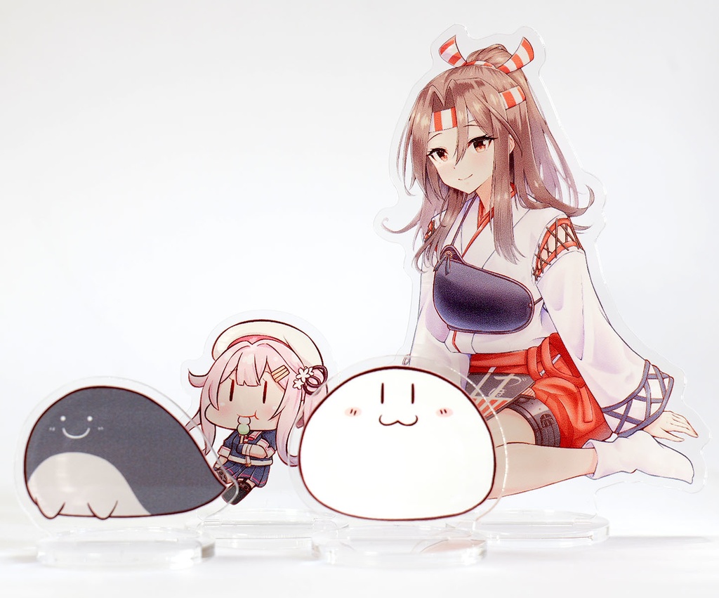アクスタだよ！全員集合！(瑞鳳・春雨・くちくいきゅう・しろまる)