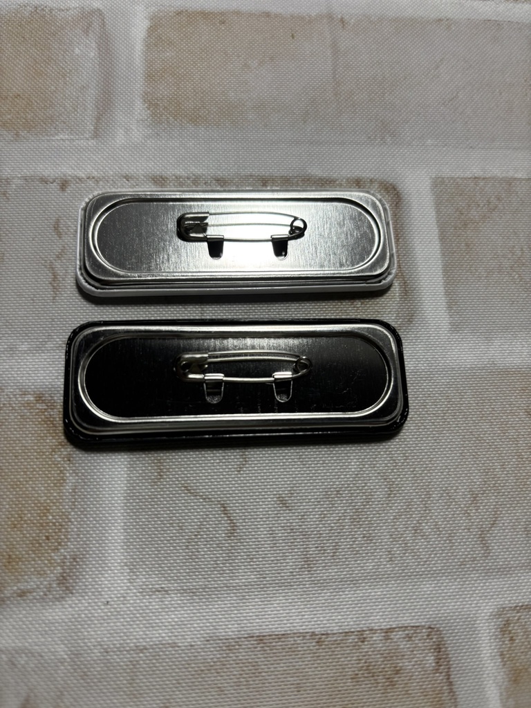 人間無骨くずし字缶バッチ