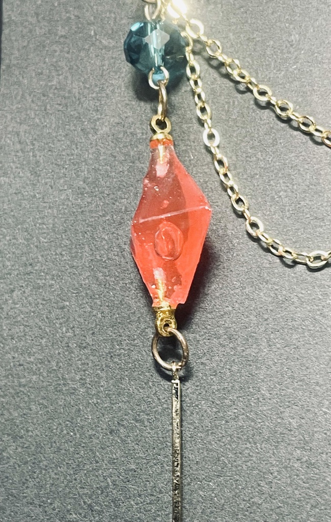 イメージアクセサリー「カーヴェ」