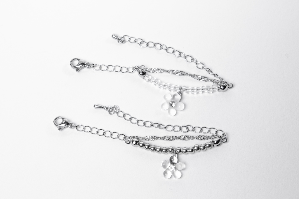 NEW | flower necklace