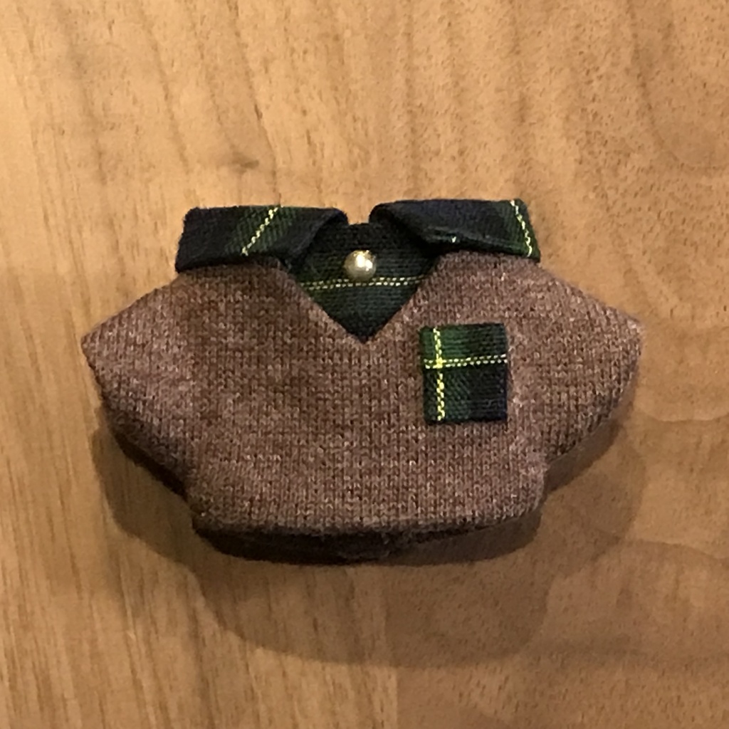 ポケット付きセーター