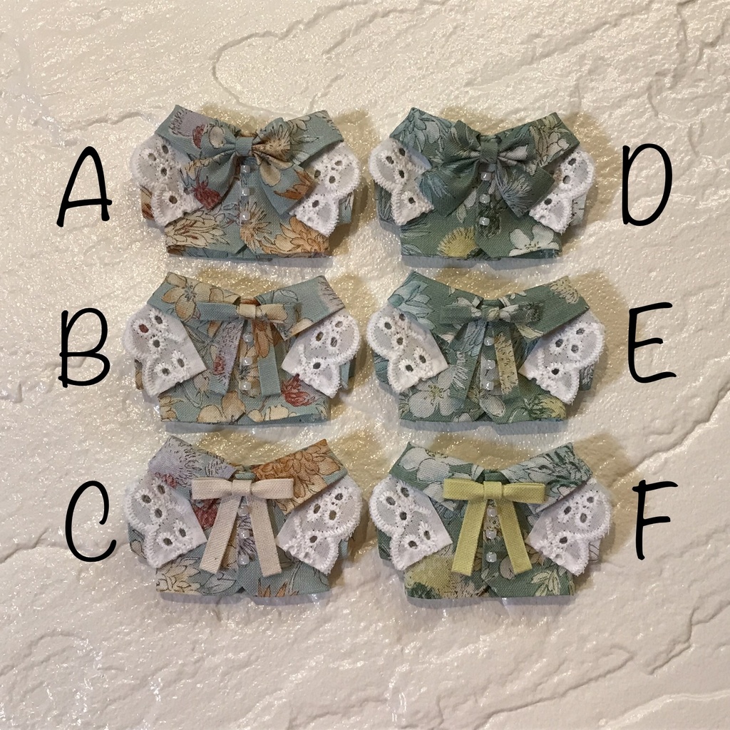 レース付きシャツ