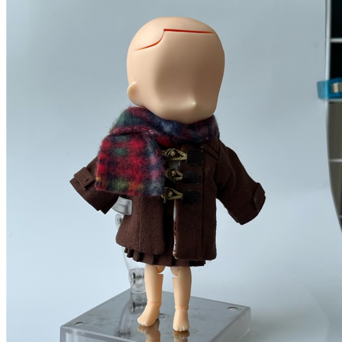 ねんどろいど　制服　ダッフルコート　マフラー５点セット（茶）