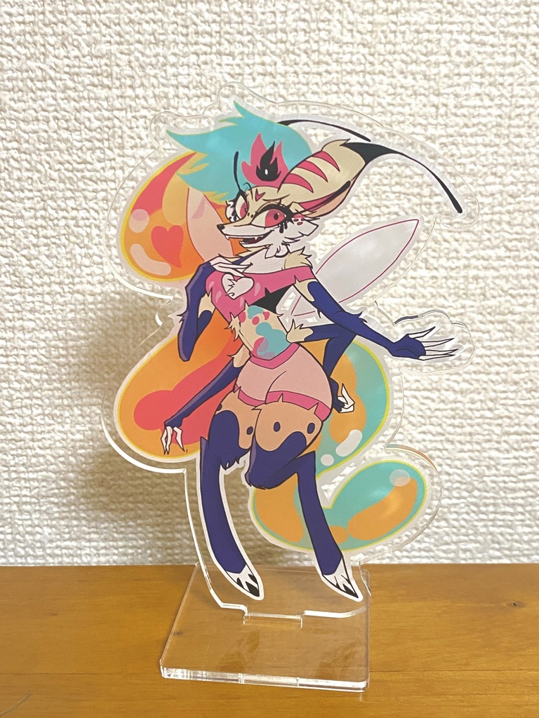 HB クイーンビー アクスタ - ルトくんコンビニ - BOOTH