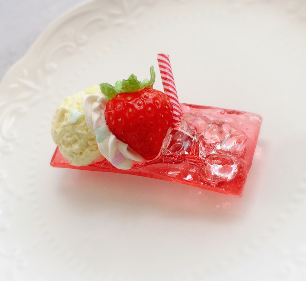 ドリンクバレッタ(苺ソーダ)