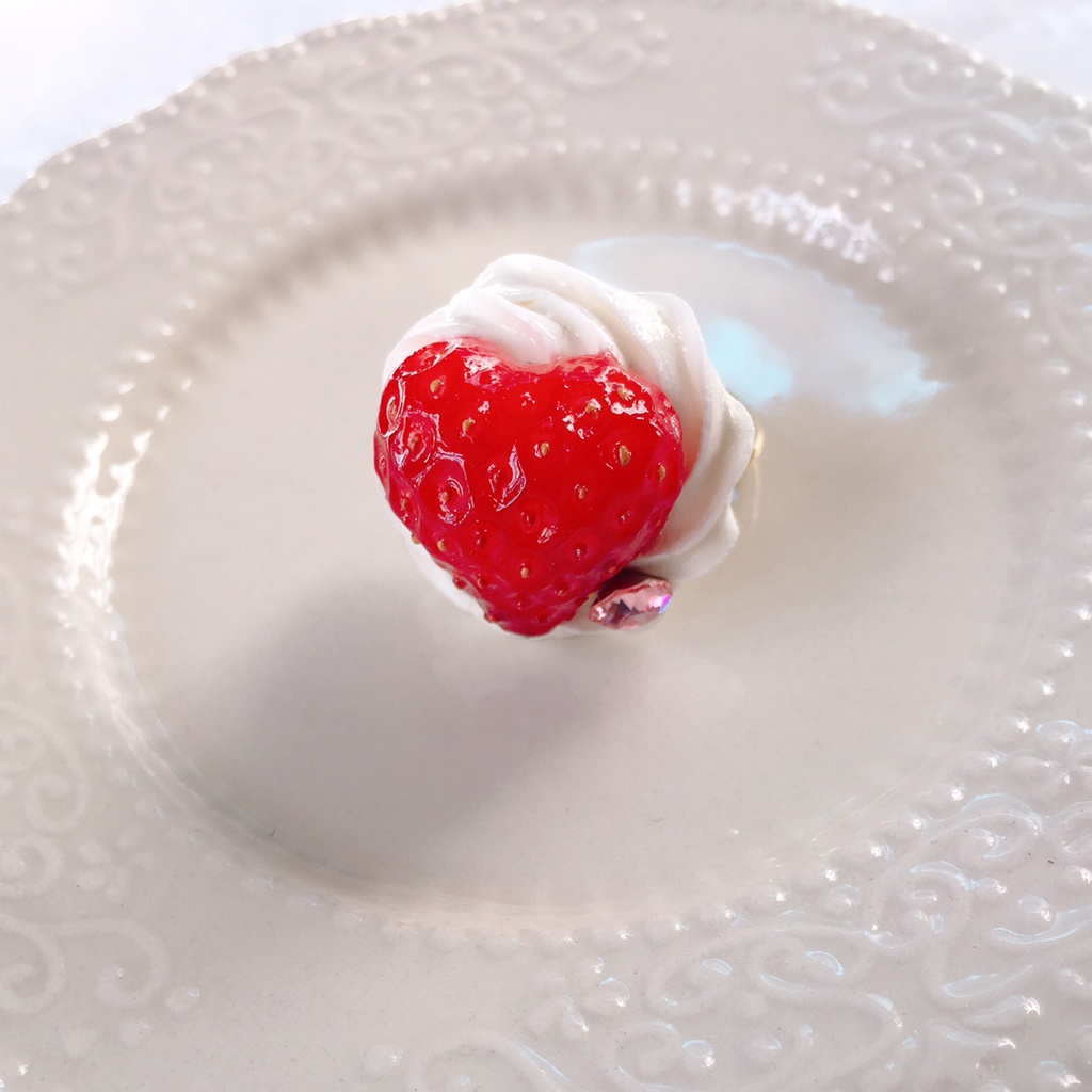 ストロベリーホイップリング