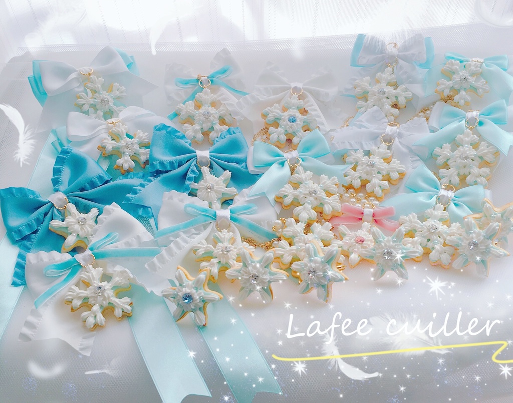 snow crystalクッキーネックレス