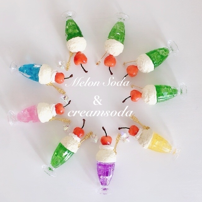 メロンクリームソーダネックレス
