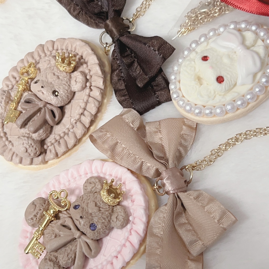 色々なラブくまとラブうさネックレス