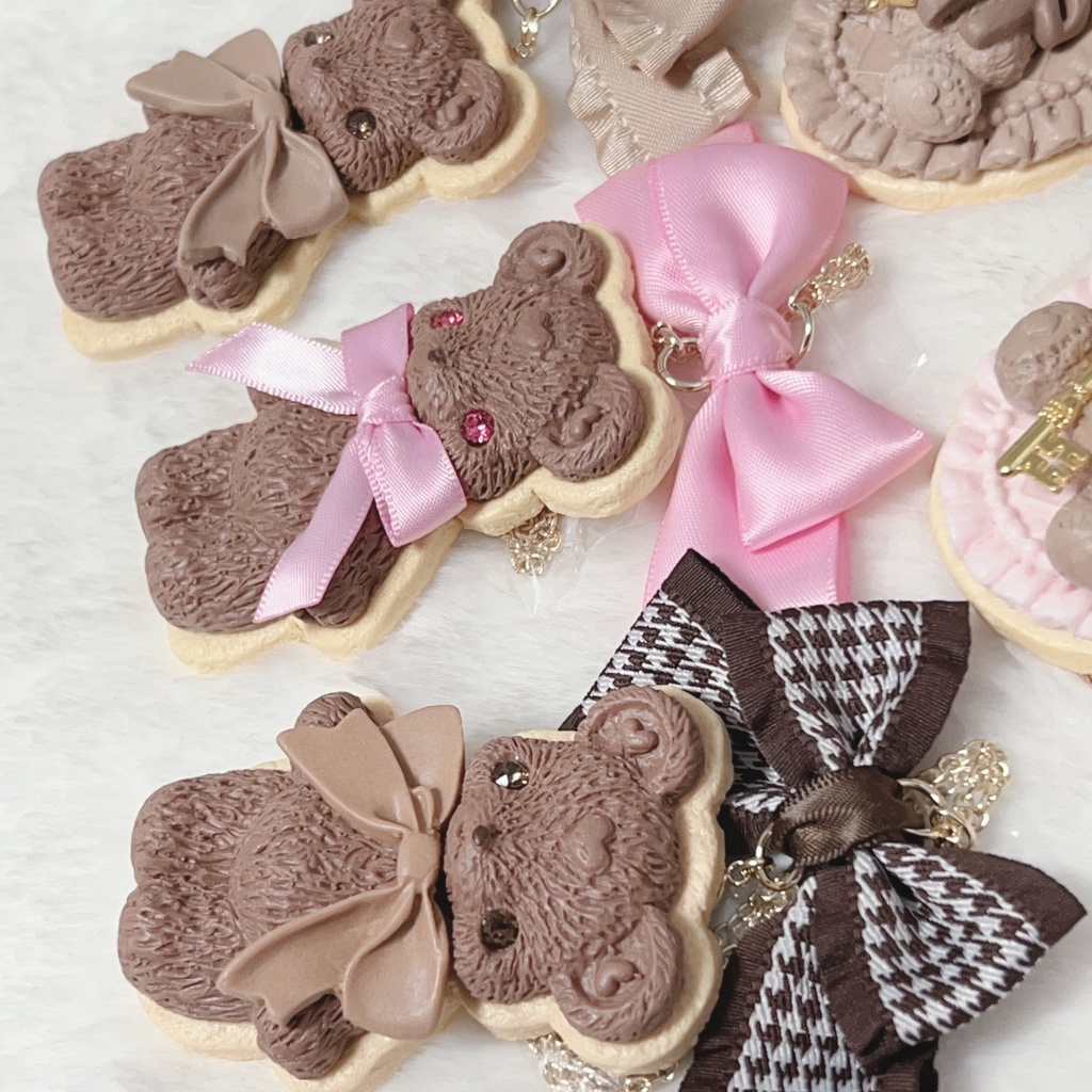 色々なラブくまとラブうさネックレス