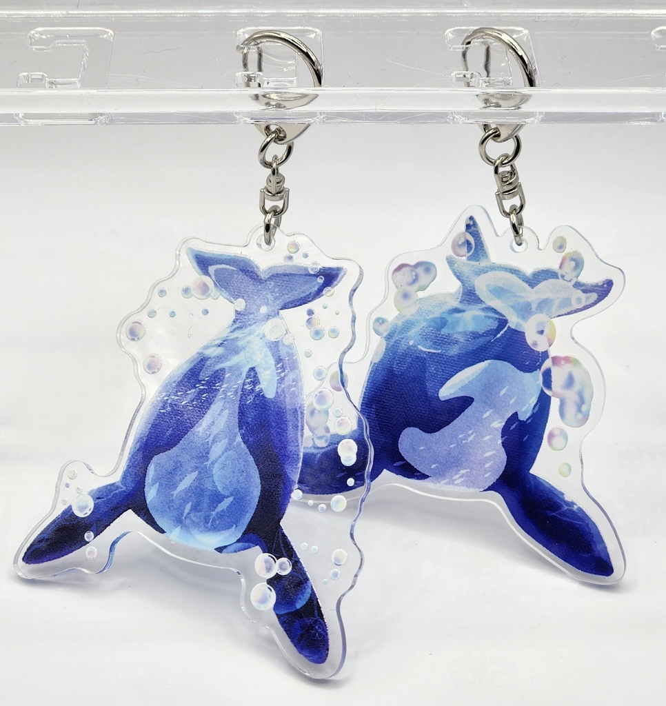 お尻もあるシャチのアクキー