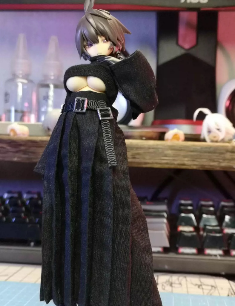 (W6)「1/12・ドール服」タートルネックベスト + 袖 + ロングスカート セット・メガミデバイス