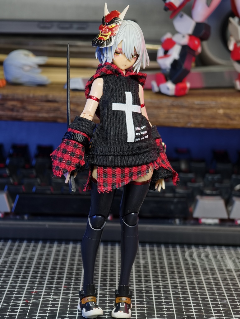「1/12・ドール服」ノースリーブチェック柄スウェットセット・メガミデバイス