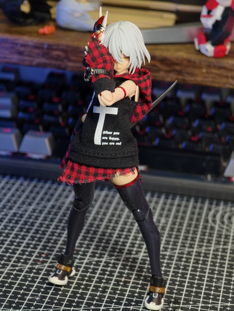 「1/12・ドール服」ノースリーブチェック柄スウェットセット・メガミデバイス
