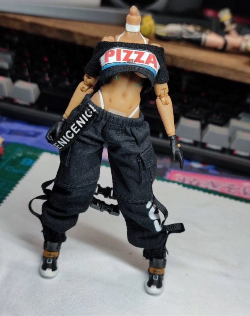 「1/12・ドール服」ストリートワークウェア・メガミデバイス