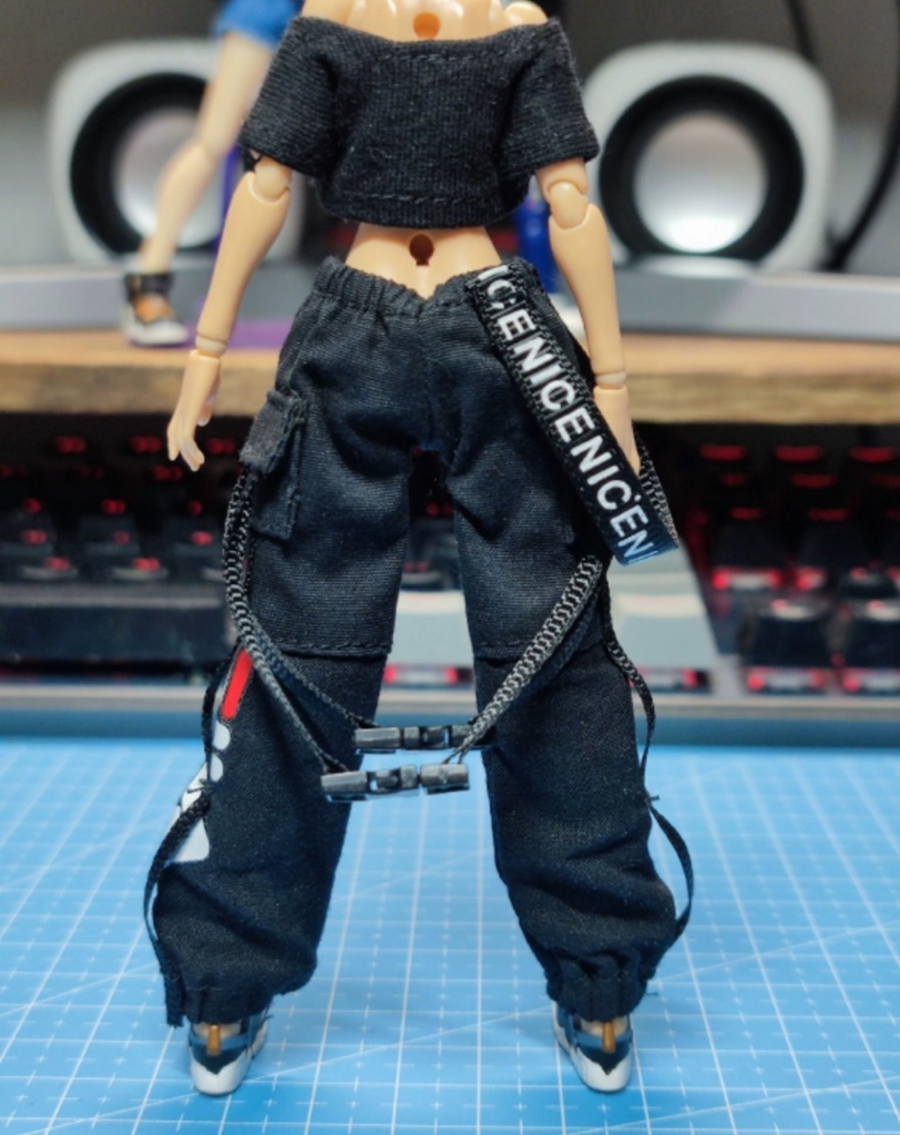 「1/12・ドール服」ストリートワークウェア・メガミデバイス