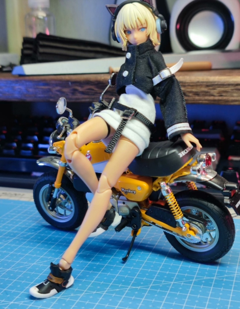 「1/12・ドール服」機能スカートAB・メガミデバイス