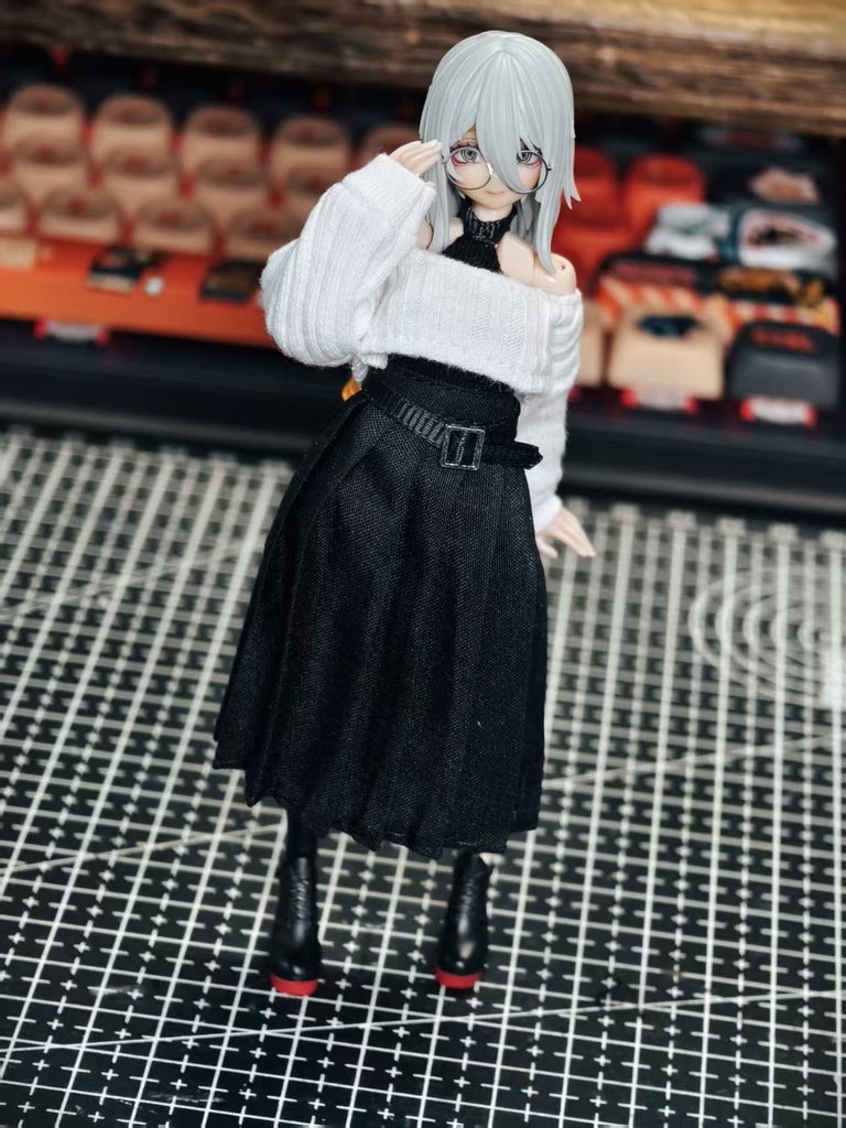 「1/12・ドール服」オフショルニット+ロングスカート・メガミデバイス